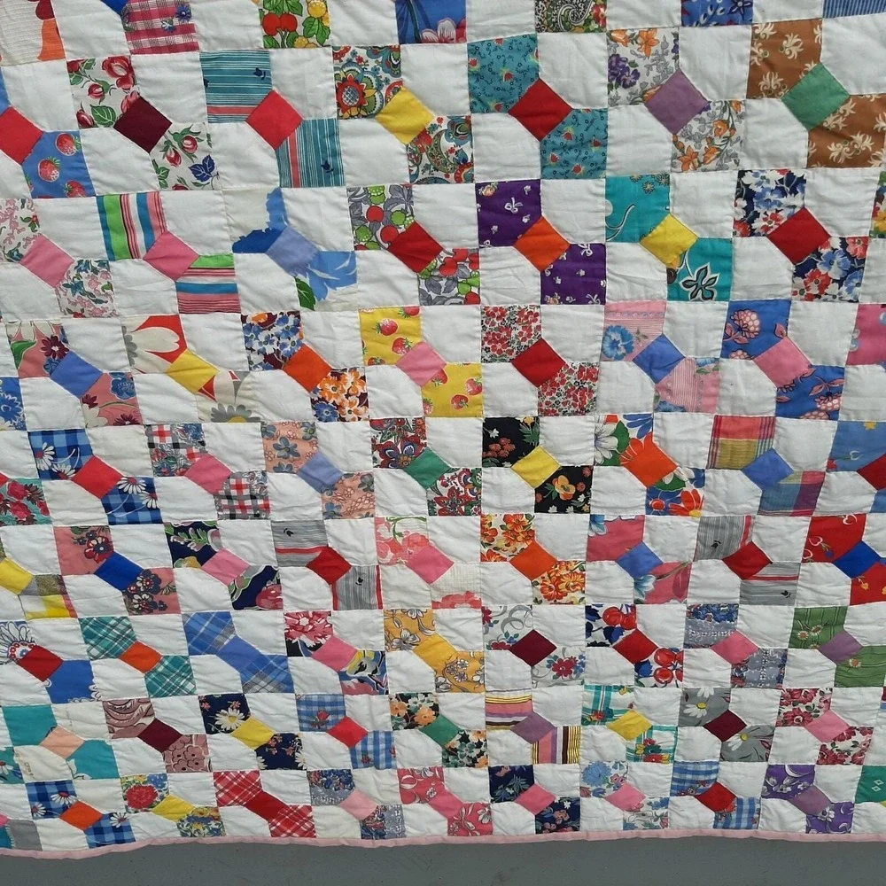 Vintage Bowtie Quilt 77